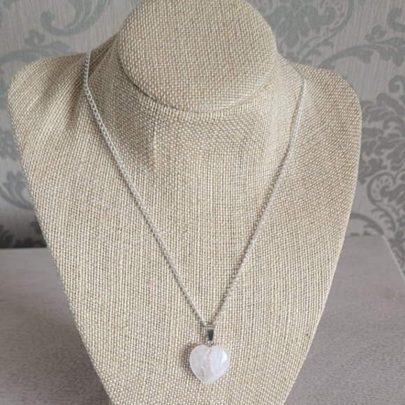 Jewelry - Rose Quartz Heart Shaped Necklace